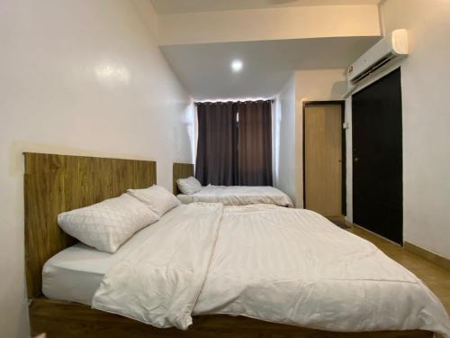 Bathroom, Hotel station 24 in Sabak Bernam