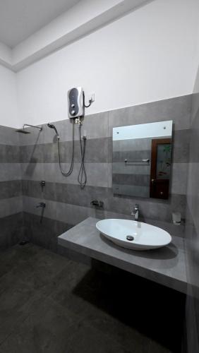 Kulassa Homes - image 3