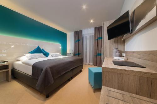 2 twin beds