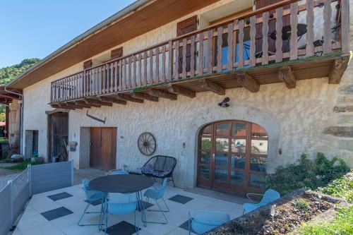 Le gite de la petite famille - proche lacs gîte à louer Vosbles