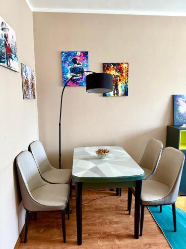 Cozy & Modern 3-room Flat- City Center- UB, Ulaanbaatar (Foto 9)