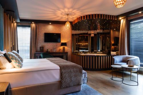 Art Penthouse with Jacuzzi - Krakow Center, Cracovia (foto 5)