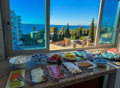 Deluxe Ersoy Hotel, Antalya (photo 3)