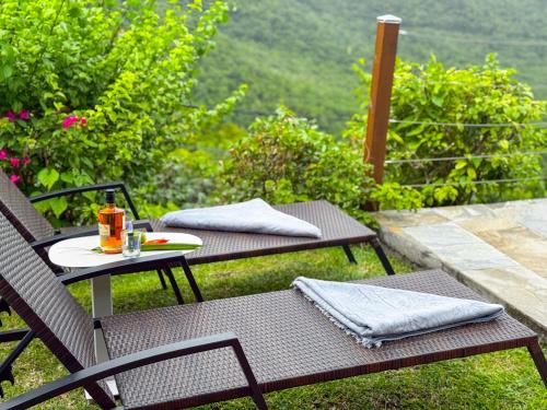 Lodge 2 - Hibiscus - Jaccuzi Privé (Lodge 2 - Hibiscus - Jaccuzi Prive) in Les Anses-d'Arlet