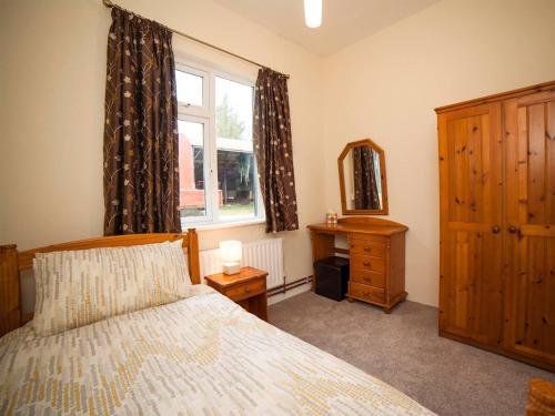 3 Bed in Gweesalia oc-ii16998, Tullaghanbaun (photo 9)