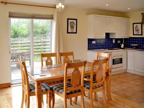 Iekārtas, 3 Bed in Brittas Bay oc-ii11642 in Brittas Bay