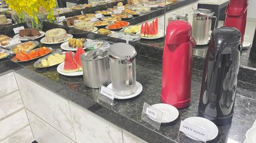 Їжа та напої, HOTEL VIZON II in Вільєна 