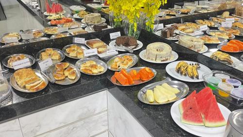 Їжа та напої, HOTEL VIZON II in Вільєна 