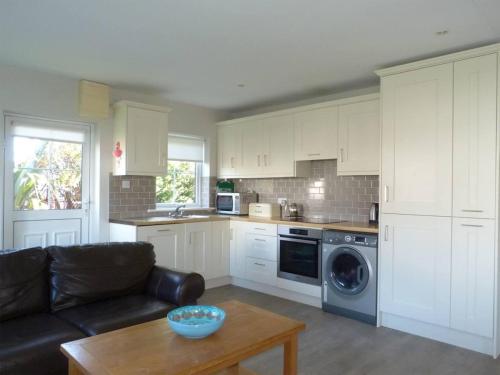 Iekārtas, 3 Bed in Brittas Bay oc-ii14880 in Brittas Bay