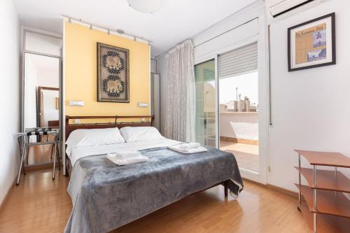 Penthouse with terrace in Rambla Catalunya -Centre - image 12