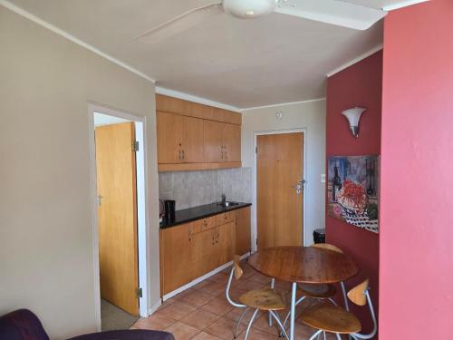 False Bay Inn Room Type - Family Room with Sea View