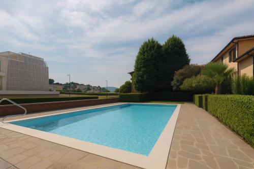 ทัศนียภาพ, AQUARAMA - private pool - Lakefront apartment end free parking in ปาราติโก