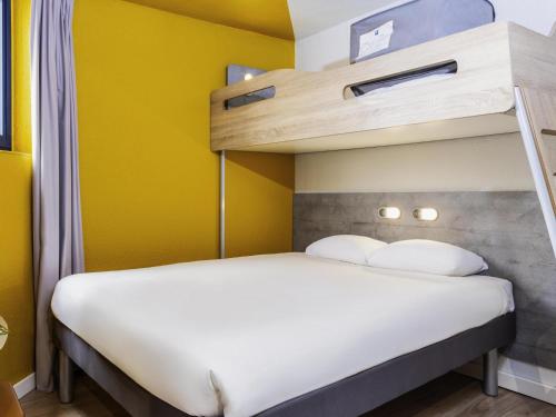 Sleeps 4