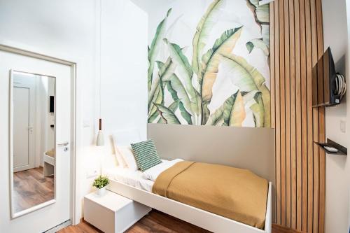 Central Cozy Studio for Solo Traveller - image 6