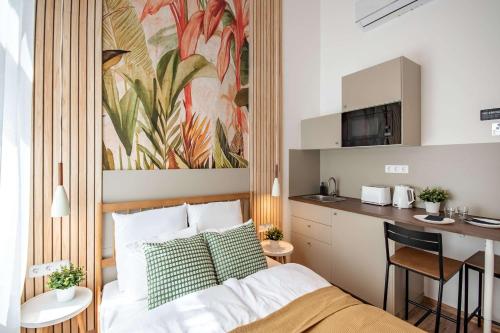 Bright & Cozy Central Getaway - image 7