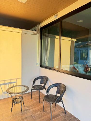 Nabua Thalenoi Resort นาบัว ทะเลน้อย รีสอร์ท in Khuan Khanun