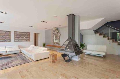 Luxury villa in Tossa, heated pool