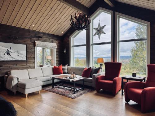 Spacious cabin in the mountains