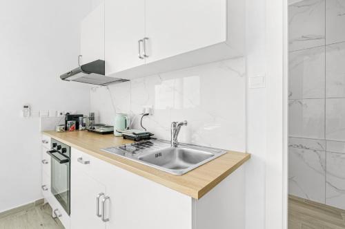 Modern Sea View Apartments Peyia by GOESA, Peyia (Foto 7)