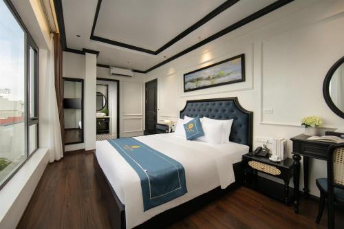 room detail thumbnail 1