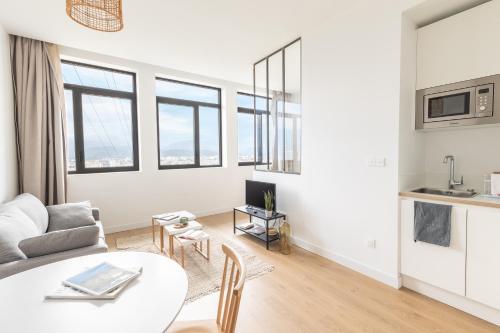 The Babel Community Hôtel - Grenoble Bastille (The Babel Community Hotel - Grenoble Bastille) in 市中心區