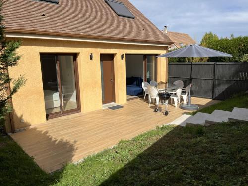 Létesítmények, Maison au Pays de Fontainebleau in Vulaines-sur-Seine