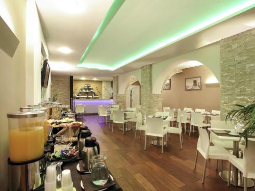 Cristal Hotel Palermo - image 2