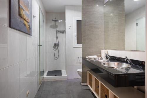 Penthouse with terrace in Rambla Catalunya -Centre - image 14