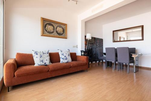 Penthouse with terrace in Rambla Catalunya -Centre - image 10