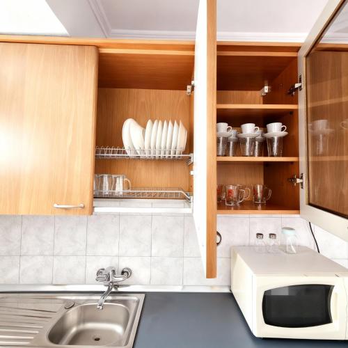 Vintage Blloku Apartment, Tirana (photo 10)