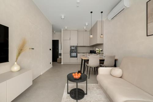 Luksusowe Apartamenty w Centrum Wrocławia Blisko Parku z Klimatyzacją w Salonie by Noclegi Renters, Breslau (Foto 8)