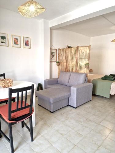 Studio Buganvilia - near riverside in บัววิสตา