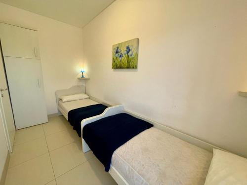 Relax in our flat near the coast, Porto Santa Margherita (Foto 10)