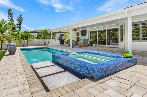 Dive into Fun & Green Bliss at Nature Retreat - Villa Tree of Life