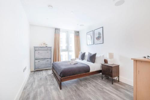 BnBNova - 2BR 2BA - Tower Bridge & Liverpool Street - image 3