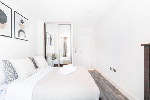 BnBNova - 2BR 2BA - Tower Bridge & Liverpool Street - image 2