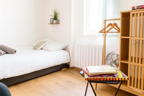 Charming bright studio Bellecombe district Lyon 6th - Location saisonnière - Mornant