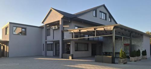 . Casa Medeea