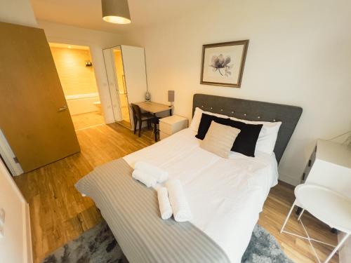 Manchester Waterside Retreat, Manchester (photo 6)