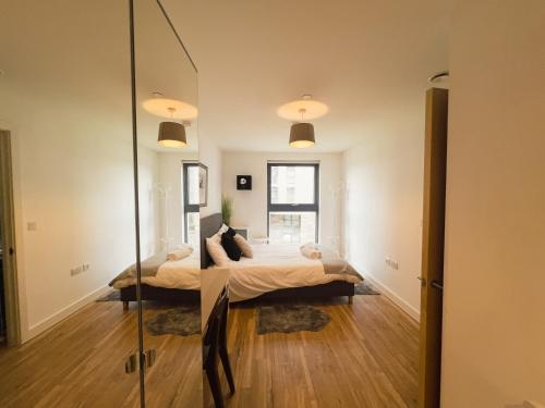 Manchester Waterside Retreat, Manchester (photo 11)