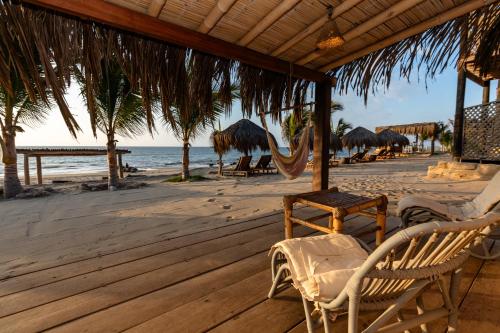 Erkély/terasz, Hoja de Palma Bungalows in Canoas De Punta Sal