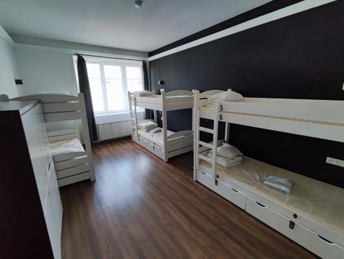 Greg&Tom Hostel – Krakow, PA