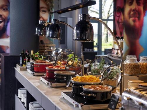 Restaurant, ibis Styles Berlin Treptow in Treptow