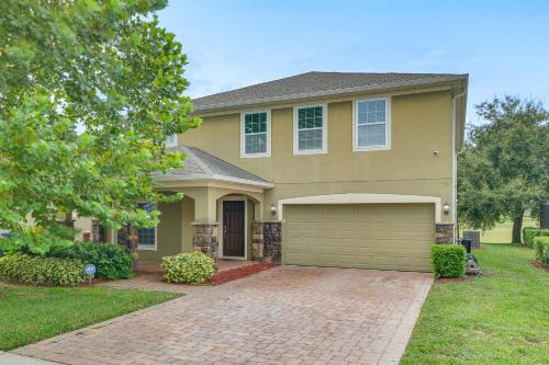 Patio and Fire Pit Spacious Davenport Family Home! near Ridgewood Lakes Golf & Country Club