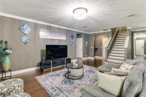 Patio and Fire Pit Spacious Davenport Family Home! near Ridgewood Lakes Golf & Country Club