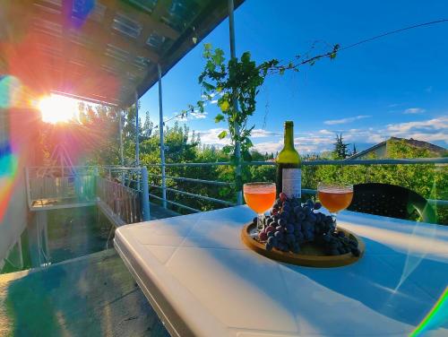 周邊環境, Loria's Cozy House in 泰拉維