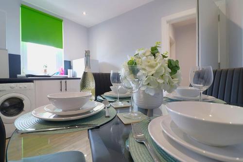 Seadmed, Perfect 4 BR flat, sleeps 8 in Chapelhall