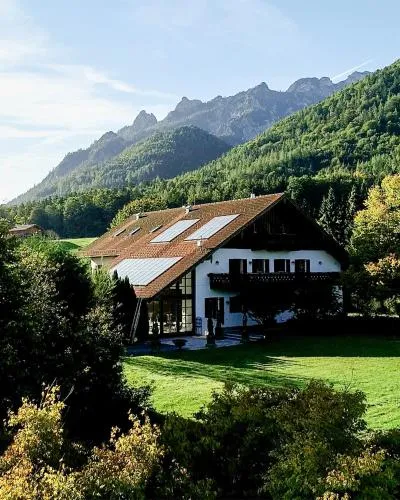 Ferienwohnung Meindl Basecamp in Bayerisch Gmain, Deutschland