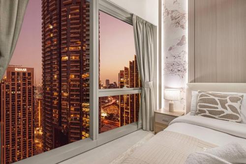 Luxury 4BR Burj View Steps from Dubai Mall - image 8
