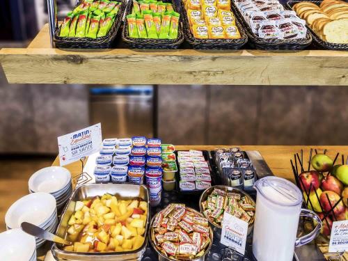 Food and beverages, ibis budget Montpellier Nord in Marie-Therese
